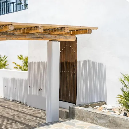 Clara Villa