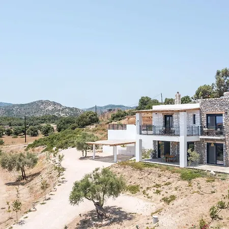 Clara Вилла Геннади