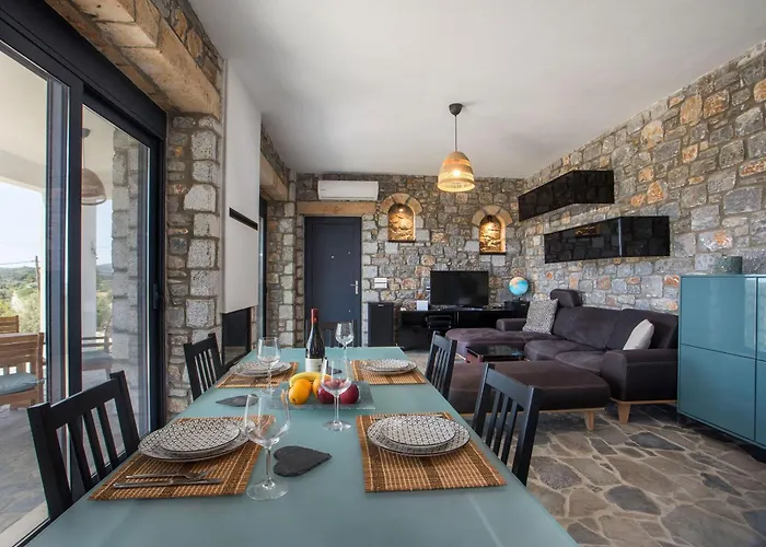 فيلة Clara غينادي