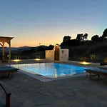 فيلة Clara *